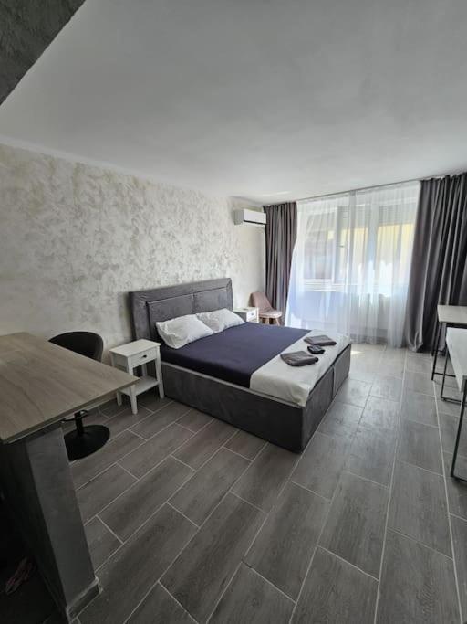 Chic Galati Apartment: Urban Escape Zewnętrze zdjęcie
