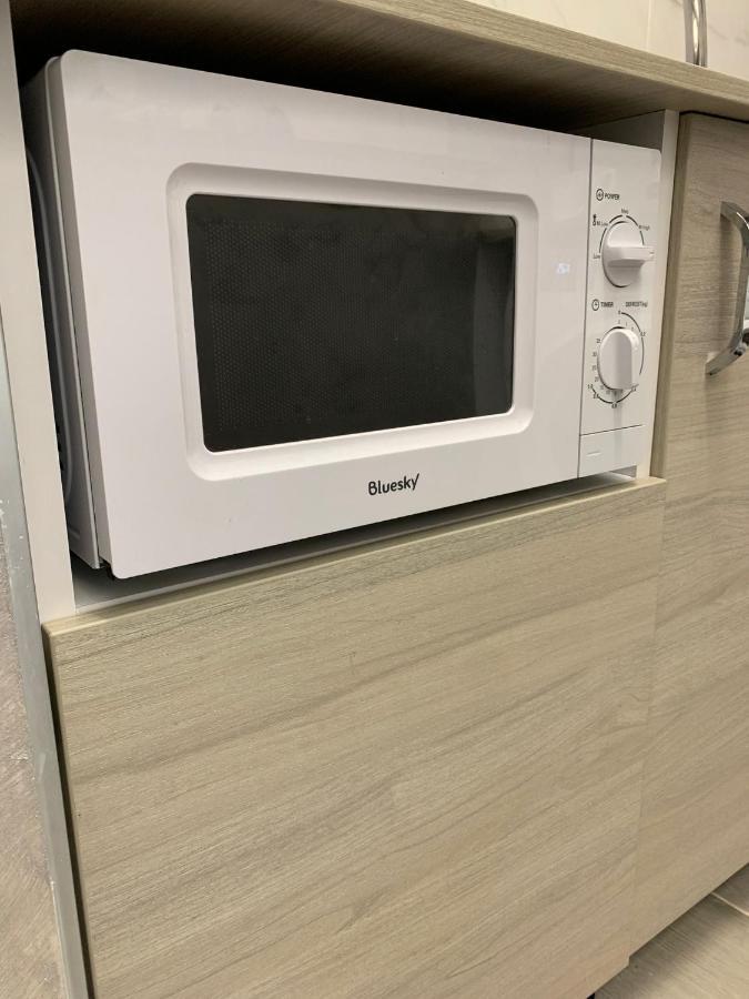 Chic Galati Apartment: Urban Escape Zewnętrze zdjęcie