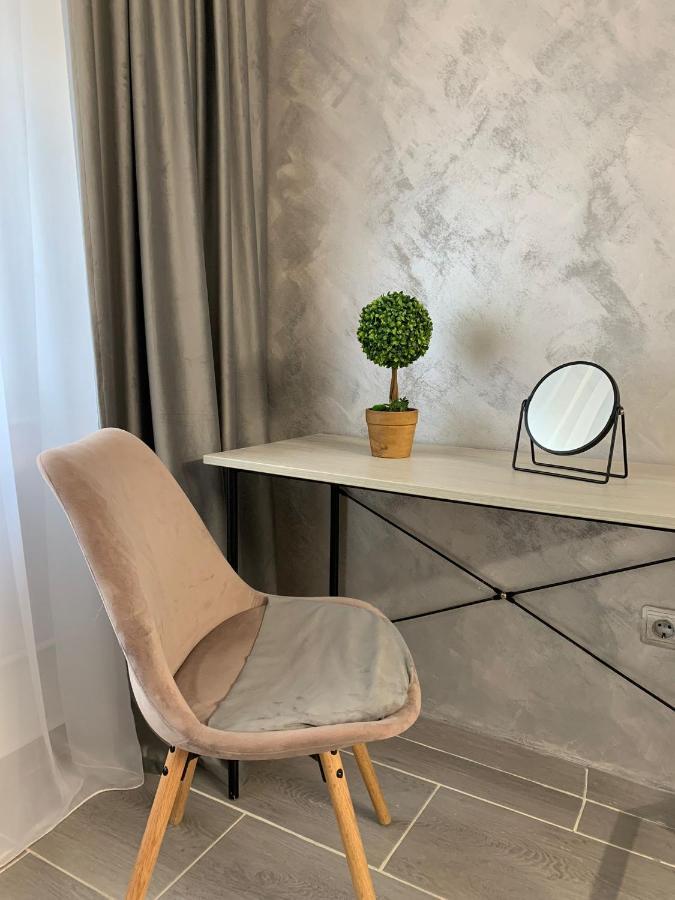 Chic Galati Apartment: Urban Escape Zewnętrze zdjęcie