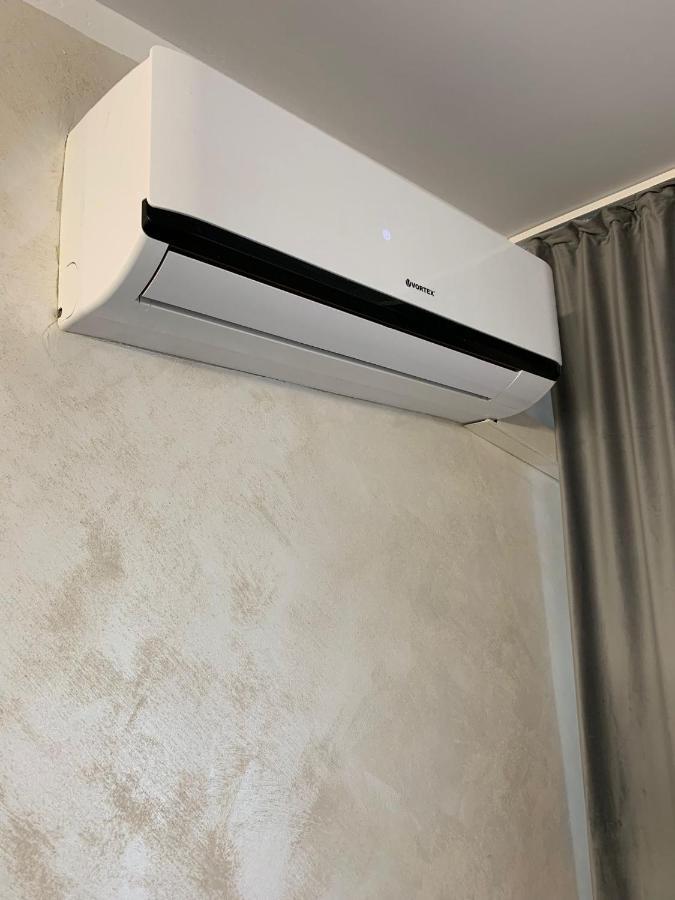 Chic Galati Apartment: Urban Escape Zewnętrze zdjęcie